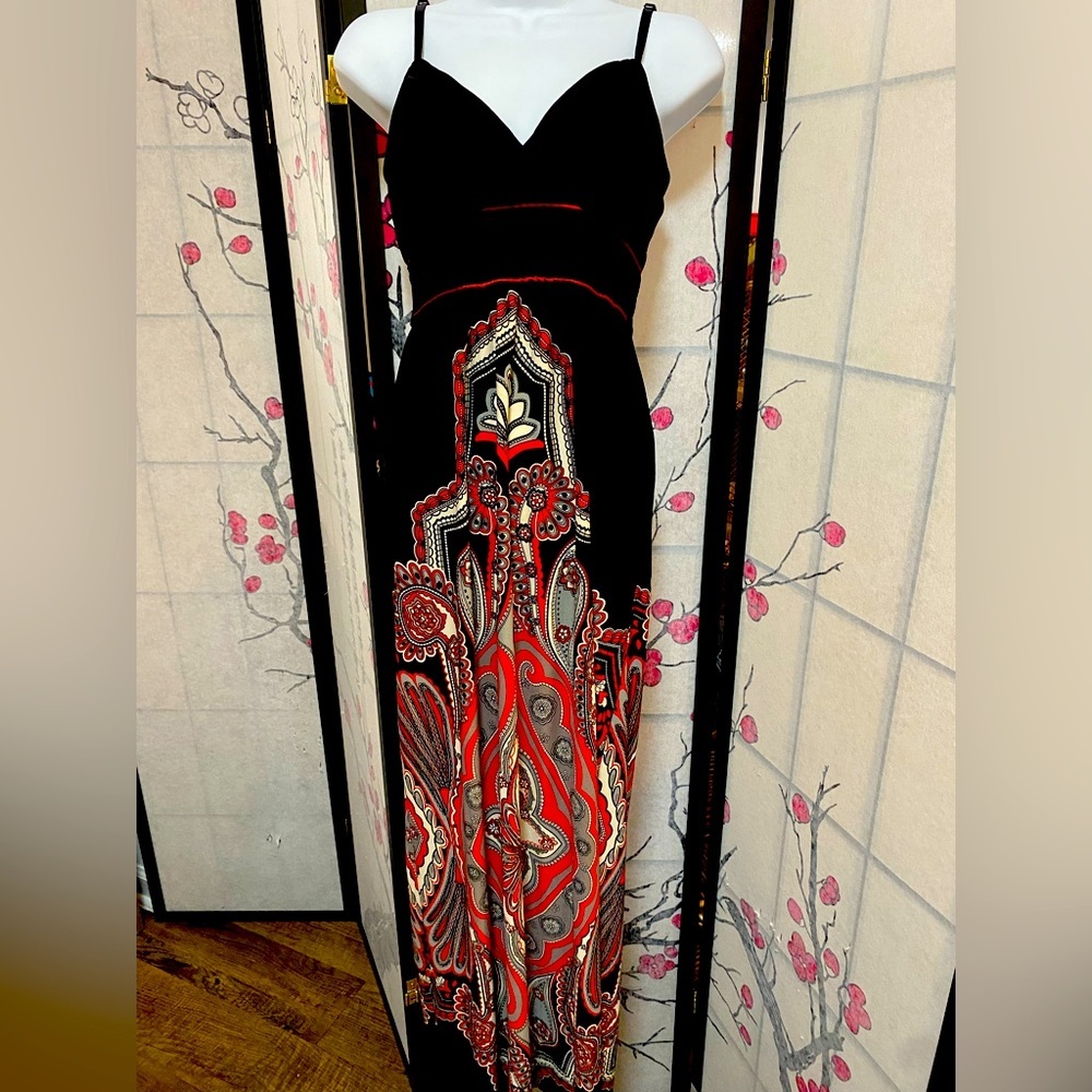 Charming Charlie Small Spaghetti Strap Black & Red Long Dress